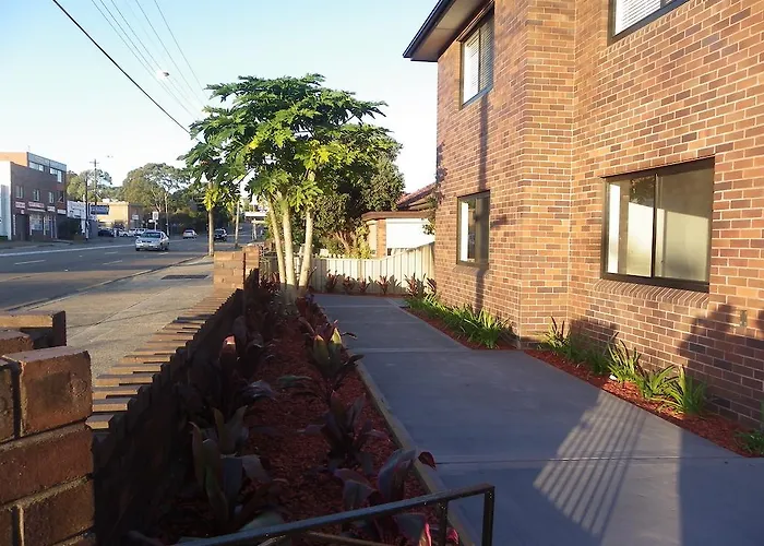 Amaaze Airport Apartments